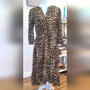 NWT'S- HARLOW & ROSE -Beautiful  Leopard Print Dressy Dress, Size Small